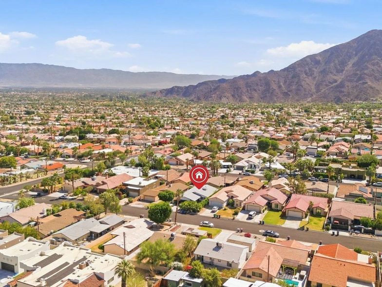 Building Photo - 53640 Avenida Rubio