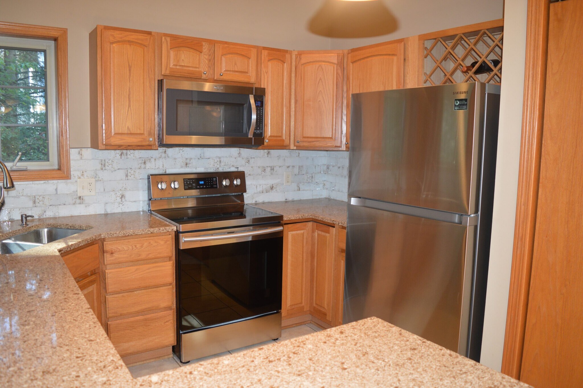Building Photo - 4734 Bergamot Way