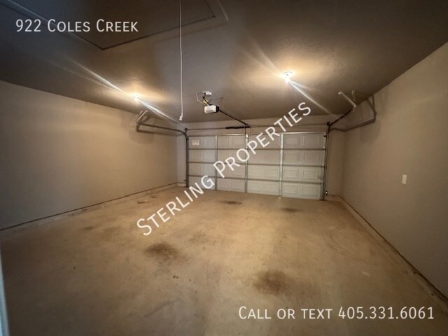 Building Photo - 922 Coles Creek