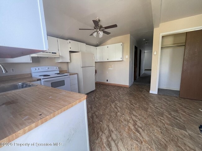 Building Photo - 780 Hazle St