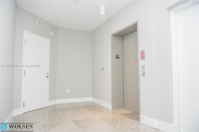 Building Photo - 16385 Biscayne Blvd