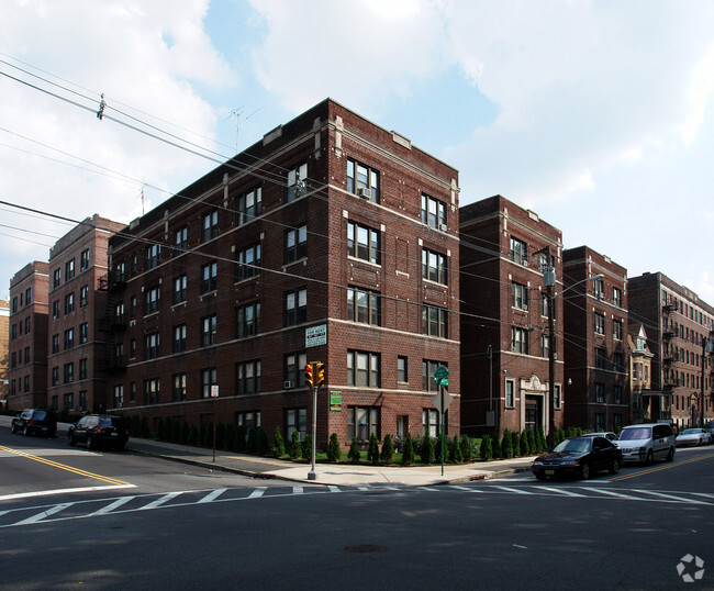 Primary Photo - T&D Apartments