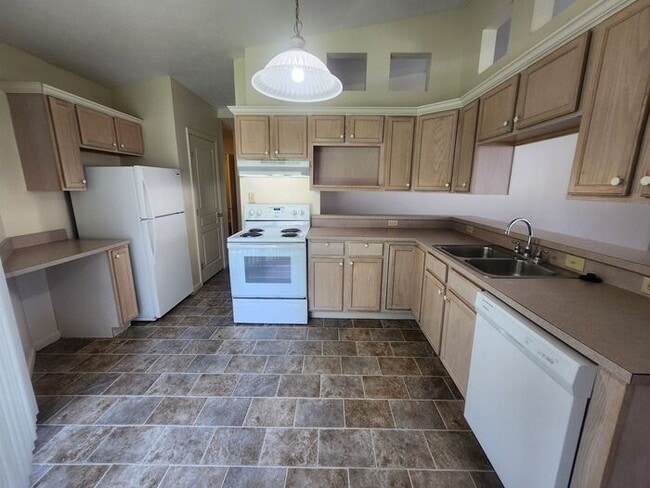 Primary Photo - 2 Bedroom Duplex - *Pets Welcome!