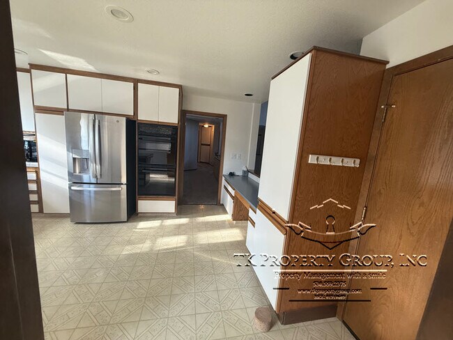 Building Photo - 17574 Patricia Way