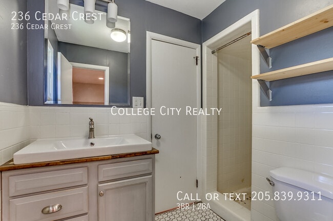 Building Photo - 236 Cedar Crest