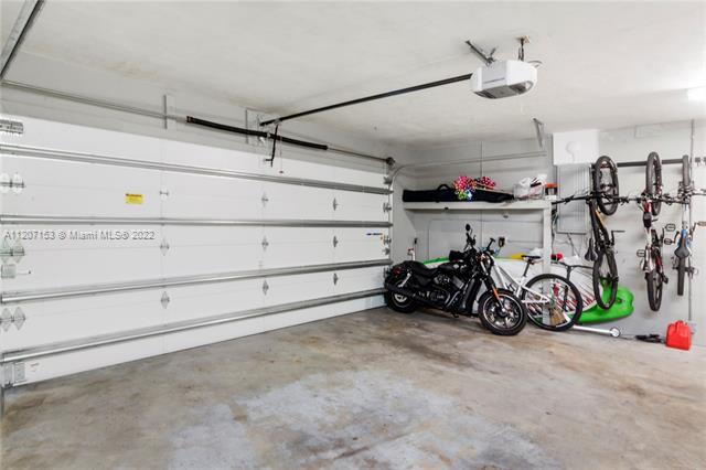 Building Photo - 12825 SW 77th Ave