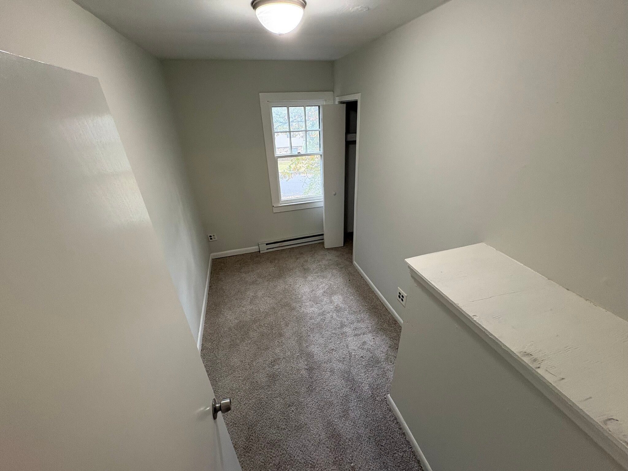 Building Photo - 2 Seawanhaka Ave