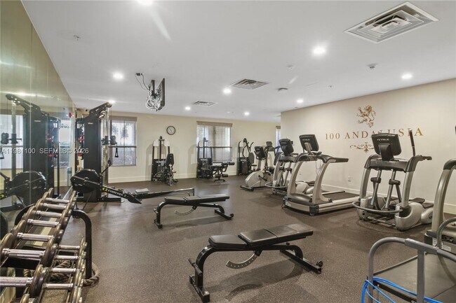 Building Photo - 100 Andalusia Ave