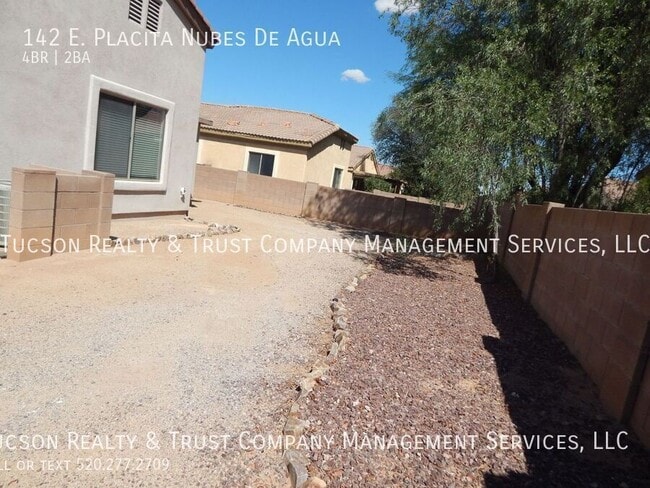 Building Photo - 142 E Placita Nubes De Agua