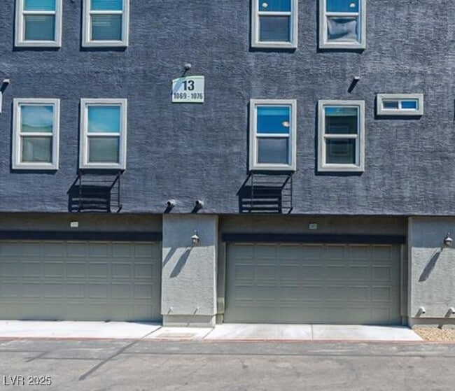 Building Photo - 9050 W Tropicana Ave