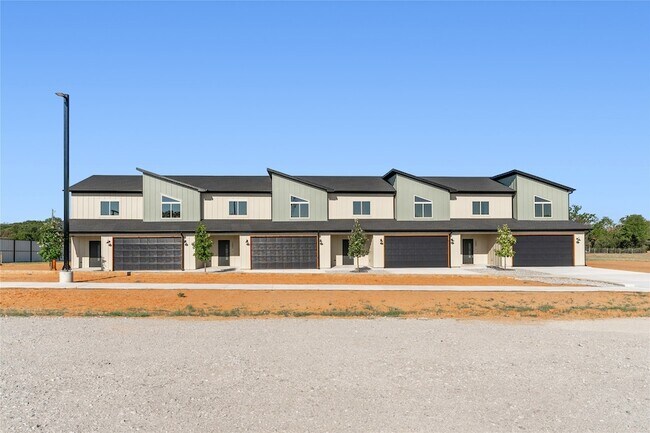 Building Photo - 1001 Agua Escondida Ct