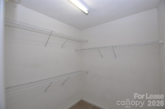 Building Photo - 8421 Southgate Commons Dr
