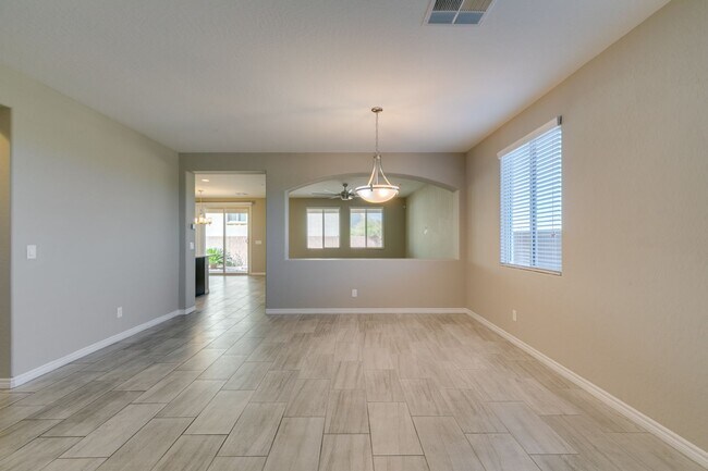 Building Photo - Beautiful Next-Gen Home with Private Entry Suite & Spacious Backyard