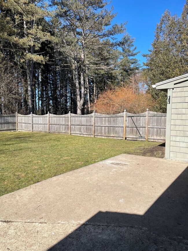 Building Photo - 4017 Nelson Heights