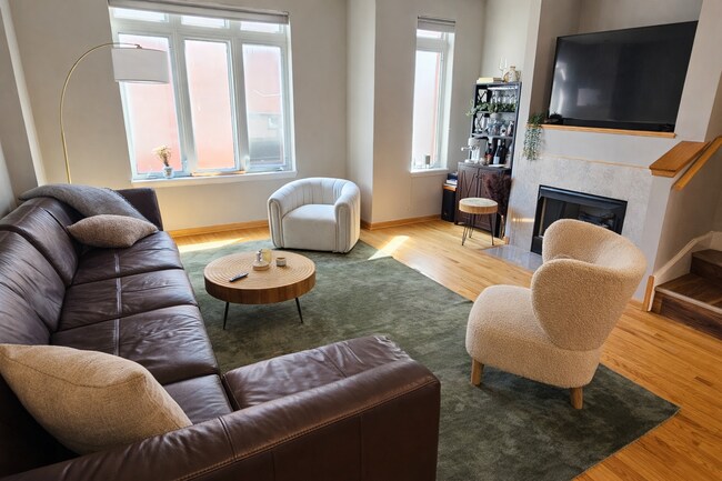 Building Photo - 2331 N Lister Ave