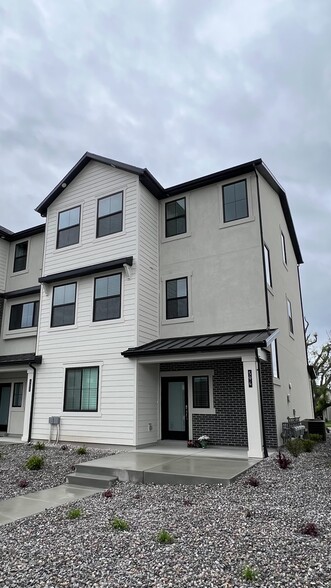 Building Photo - 594 S 900 W
