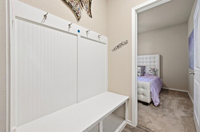 Building Photo - 373 Lacey Oak Lp