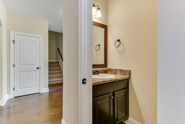 Building Photo - 4215 Windslow Dr