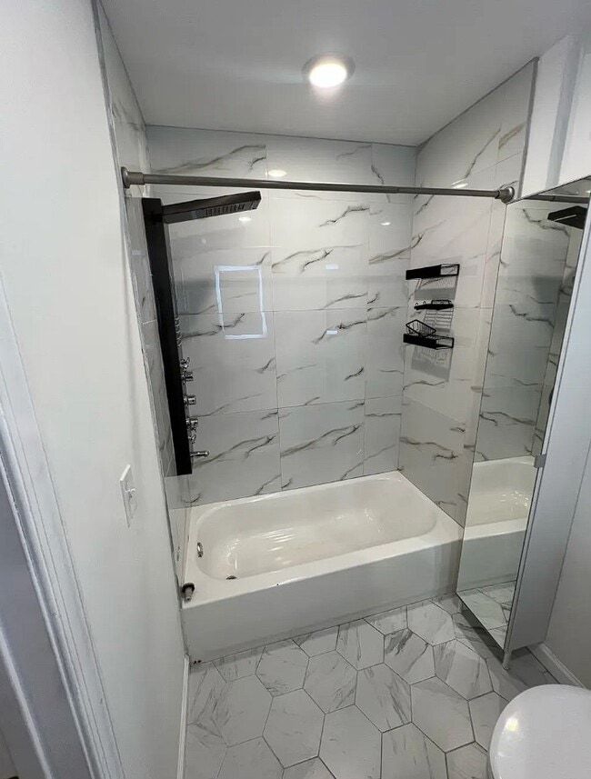 Building Photo - 1918 N 6th St