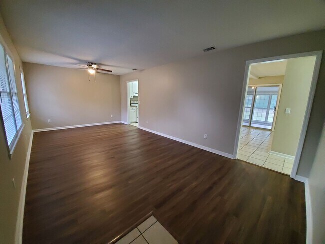 Building Photo - 203 Wilburn Rd