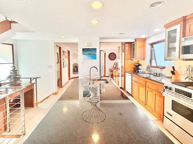 Building Photo - Oxnard | Silverstrand Beach/ Hollywood by ...