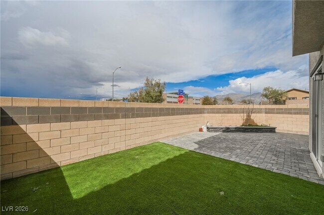 Building Photo - 6679 Velletri St.