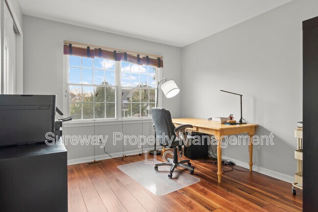 Building Photo - 2 Heather Ln