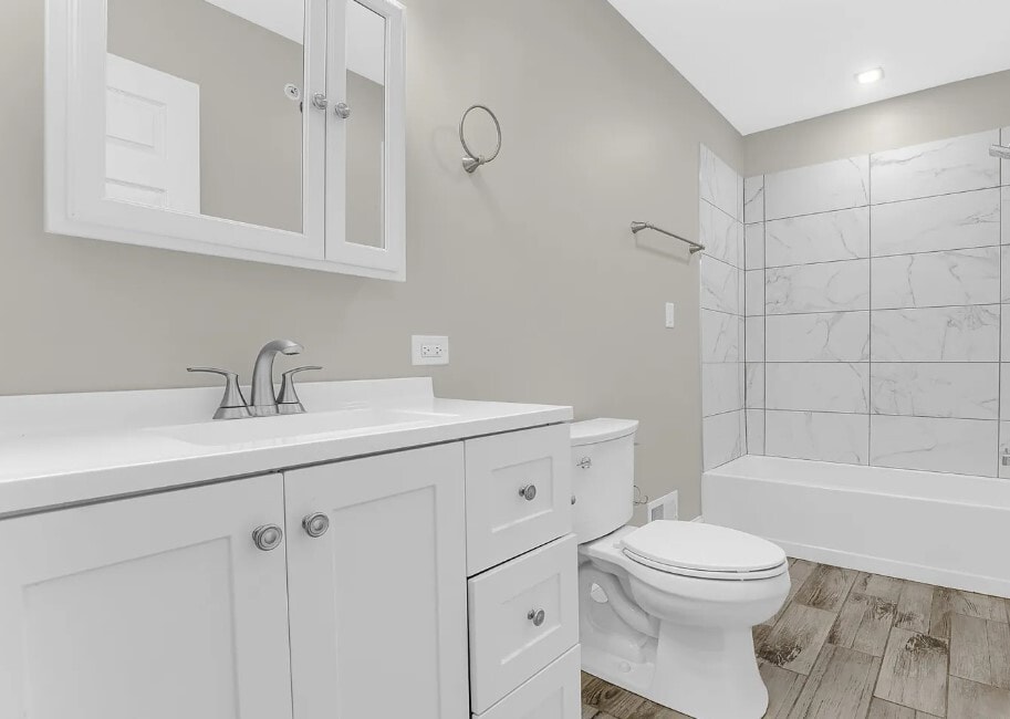 Building Photo - 19 Augusta St