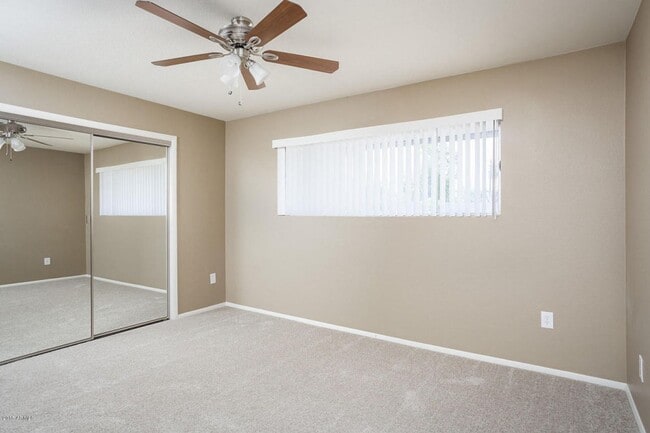 Building Photo - 5-Bedroom Tempe Home Near ASU with Garage & Covered Patio