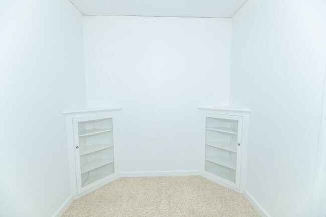 Building Photo - 840 York Apartments