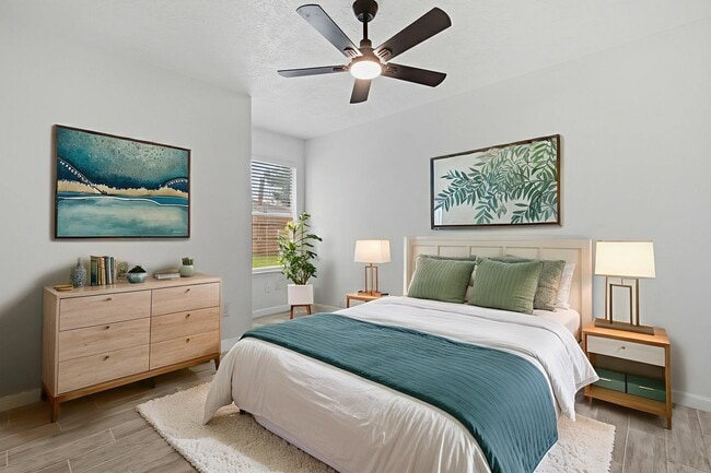 Building Photo - 7618 Breda Dr