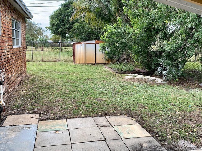 Building Photo - 6200 NW 16th St