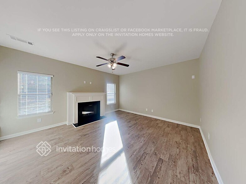 Building Photo - 440 Cleburne Pl