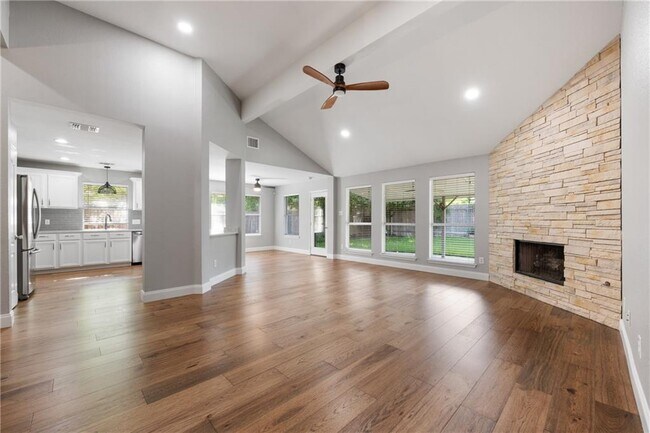 Building Photo - 1804 Camas Dr
