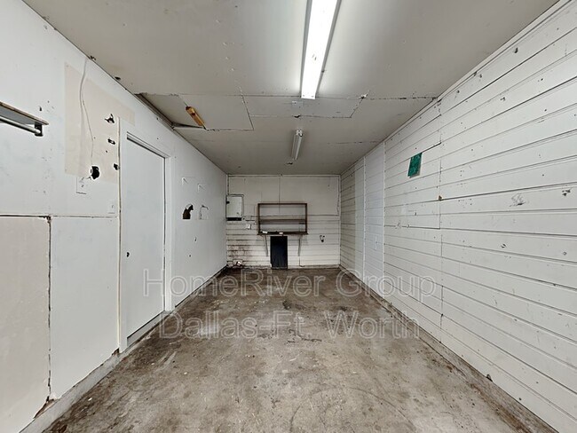 Building Photo - 14116 Cimarron Dr