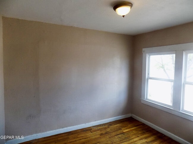 Building Photo - 3609 Sacramento Ave