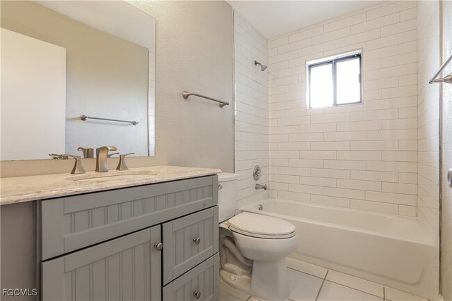 Building Photo - 7509 Mesa St