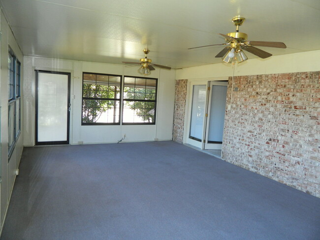 Building Photo - AVAILABLE NOW!!! Ideal Family Home! 4-Bed,...