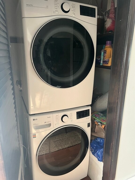 Building Photo - 34 Summer St