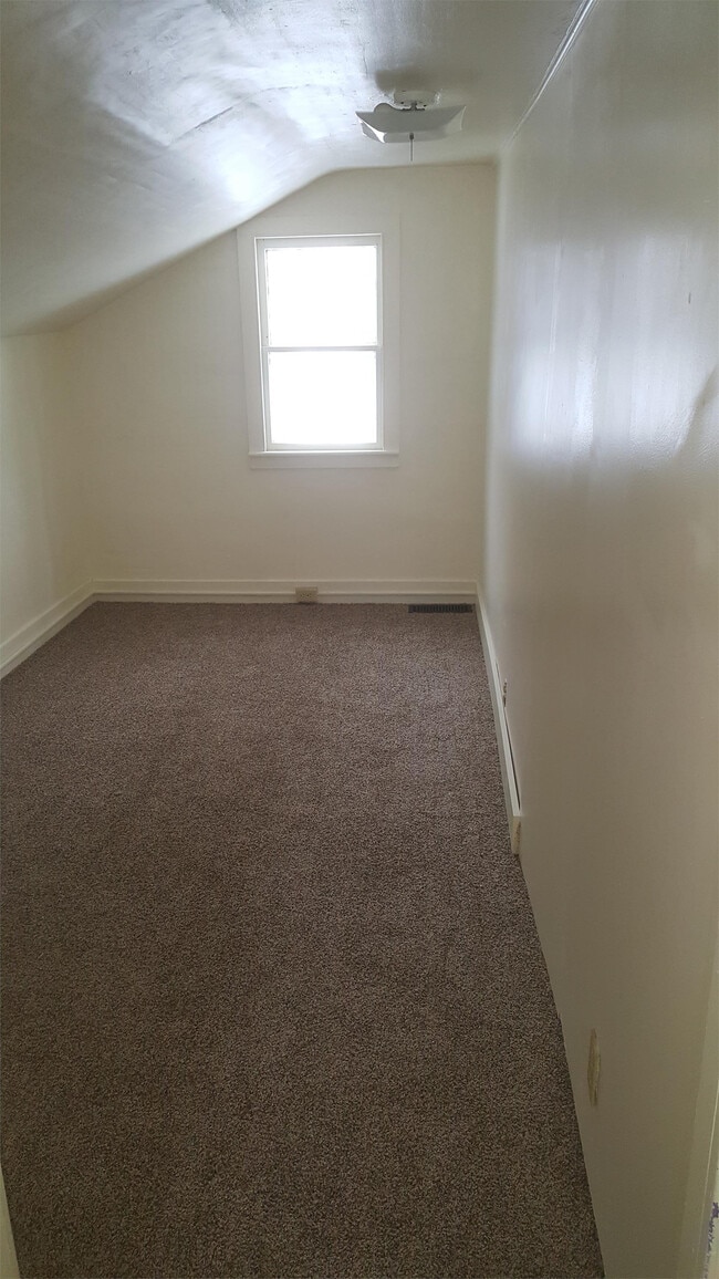 Building Photo - 244 Fayette St