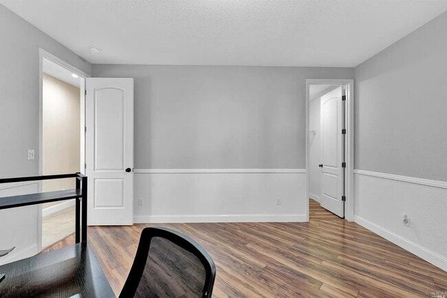 Building Photo - 107 Brighton Cir
