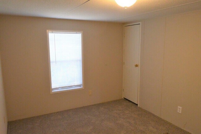 Building Photo - 2727 Bettis Tribble Gap Rd