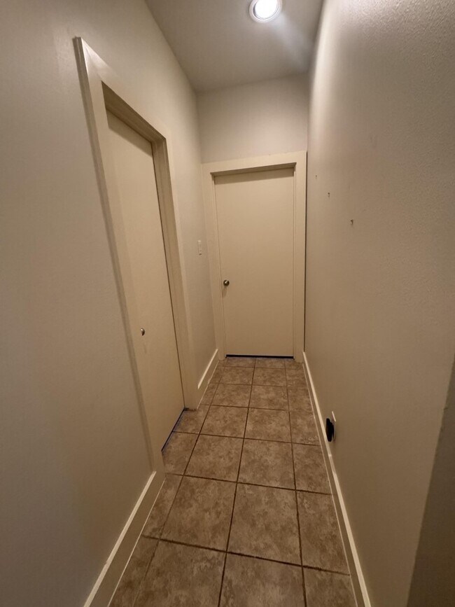 Building Photo - 3417 Rolgom Pl Ct