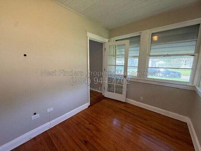 Building Photo - 1309 Macarthur St