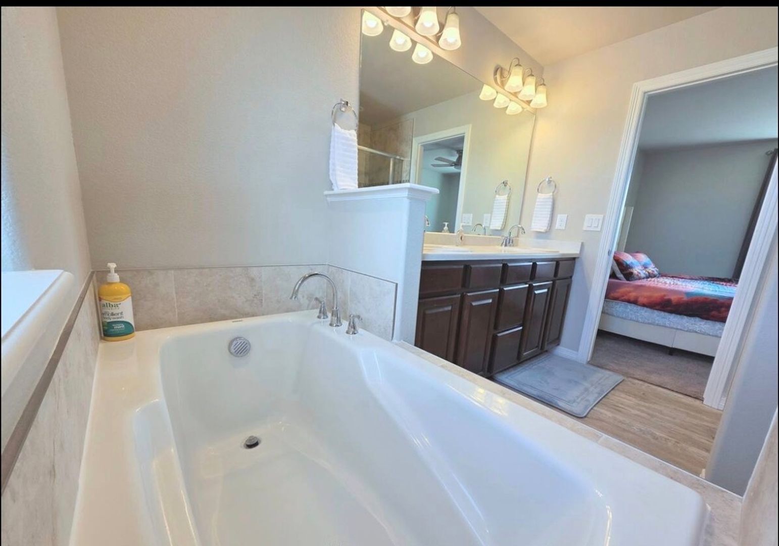 Building Photo - 6784 Skuna Dr