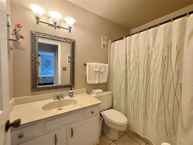 Building Photo - 1106 Villa Ln