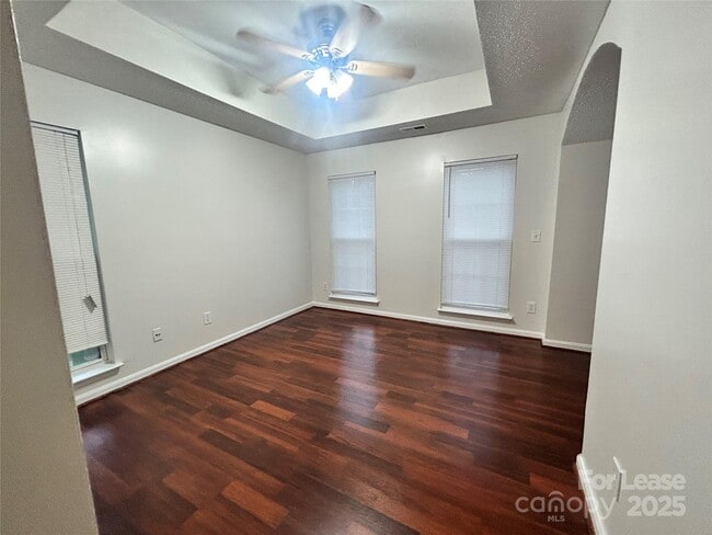 Building Photo - 7402 Shiras Ct