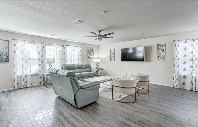 Building Photo - 21126 Fox Hillside Way