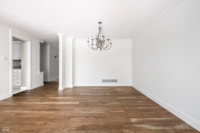 Building Photo - 8651 Jaffa Ct Dr E