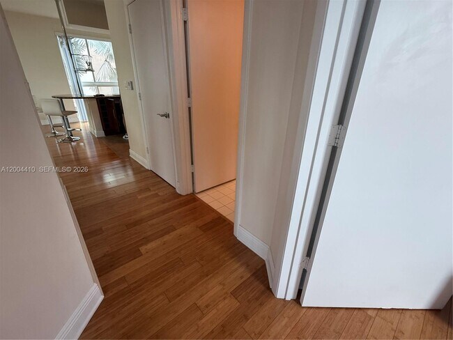 Building Photo - 7275 SW 89th St